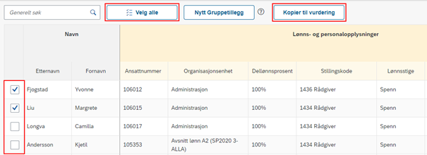 Bildet viser hvordan en velger hvilke ansatte som skal kopieres, og trykk deretter på Kopier til vurdering.