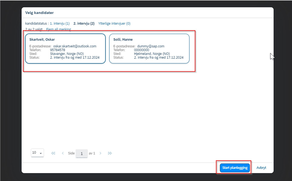 Bilde som viser hvordan du velger flere kandidater for å planlegge flere intervju på en gang. 